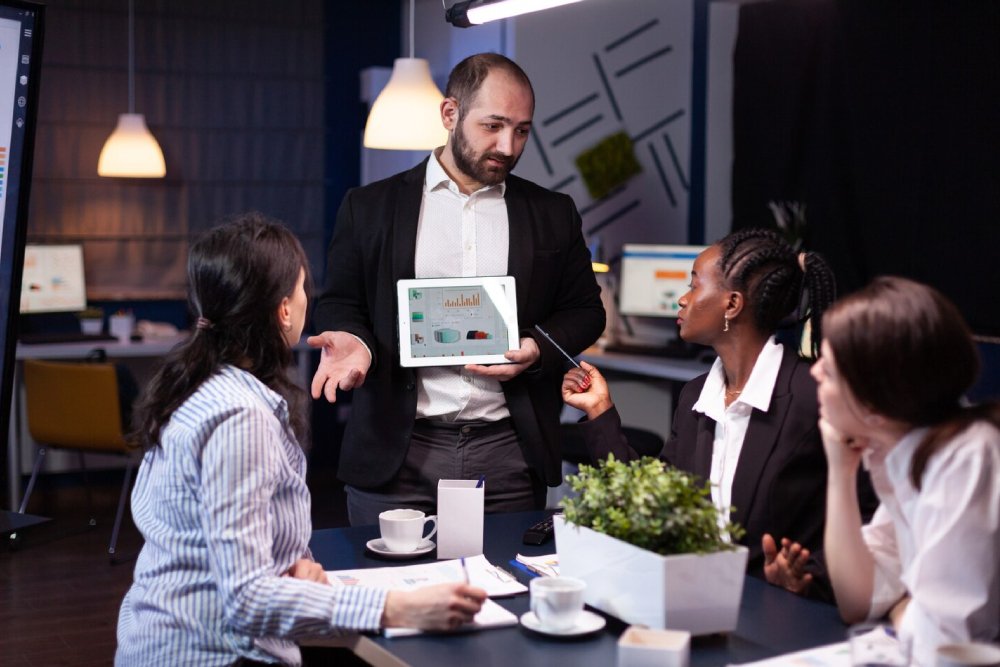 Why a Full-Service Marketing Agency in Pune, India Needs a Strong Content Strategy